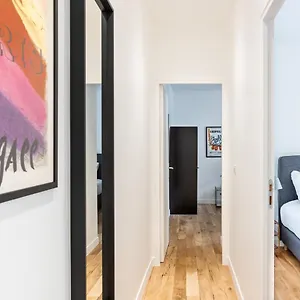 Fantastic Architect Loft For 10 Guests Near Metro Apartment